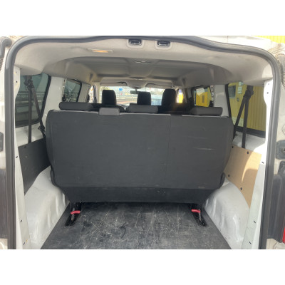 PEUGEOT EXPERT 9 PLAZAS